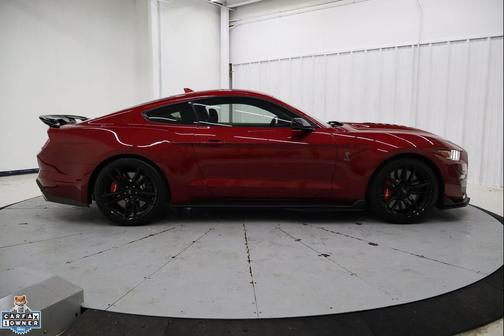 2021 Ford Shelby GT500 Base