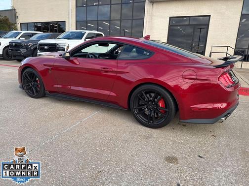 2021 Ford Shelby GT500 Base
