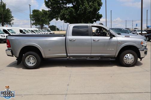Billet Silver Metallic Clearcoat 2021 RAM 3500 Laramie Crew Cab 4x4 8' Box