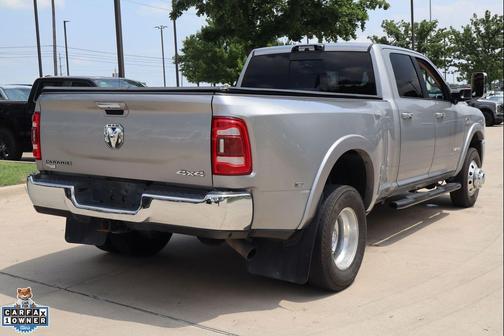Billet Silver Metallic Clearcoat 2021 RAM 3500 Laramie Crew Cab 4x4 8' Box