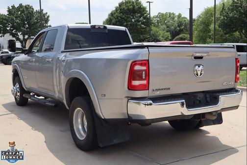 Billet Silver Metallic Clearcoat 2021 RAM 3500 Laramie Crew Cab 4x4 8' Box