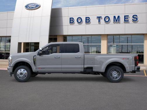 2026 Ford F-450 Platinum