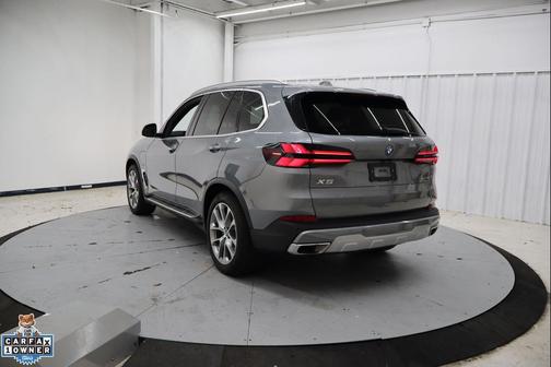 Gray Metallic 2025 BMW X5 PHEV xDrive50e