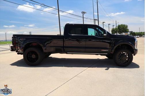 2024 Ford F-450 Platinum