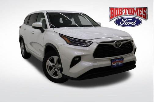2022 Toyota Highlander LE