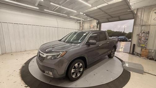 Modern Steel Metallic 2019 Honda Ridgeline RTL-E
