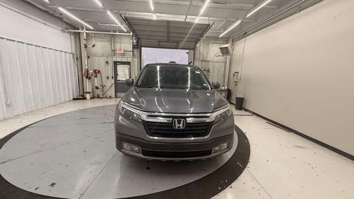 Modern Steel Metallic 2019 Honda Ridgeline RTL-E
