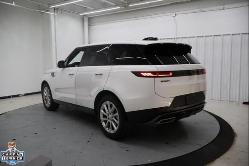 Santorini Black Metallic 2025 Land Rover Range Rover Sport SE