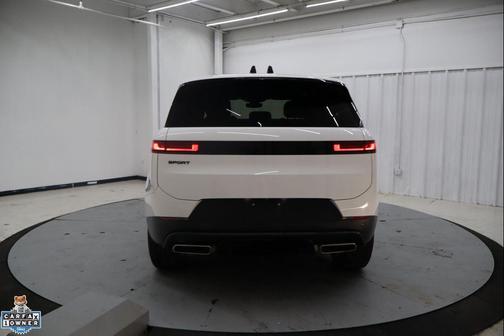 2025 Land Rover Range Rover Sport SE