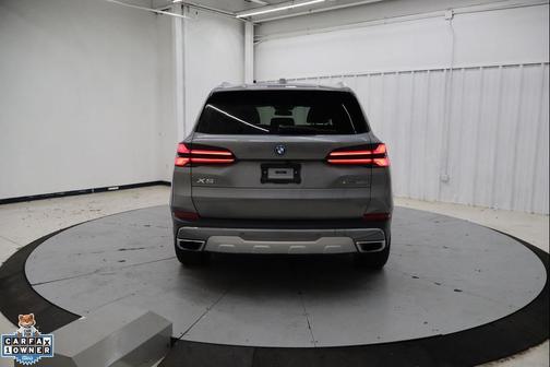 Gray Metallic 2025 BMW X5 PHEV xDrive50e