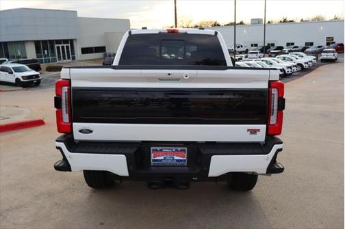 2025 Ford F-250 Platinum
