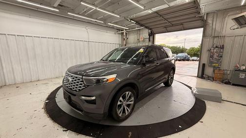 MAGNETIC METALLIC 2020 Ford Explorer Platinum