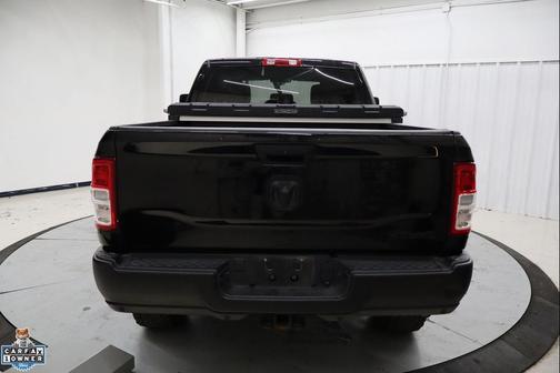 Diamond Black Crystal Pearlcoat 2024 RAM 2500 Tradesman Crew Cab 4x4 6'4' Box