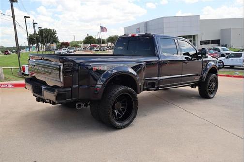 2025 Ford F-450 Platinum