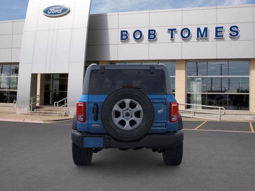 VELOCITY BLUE METALLIC 2026 Ford Bronco Big Bend