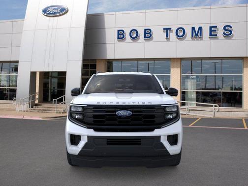 STAR WHITE MET TRI-COAT 2026 Ford Expedition Active
