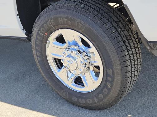 2026 RAM 2500 Tradesman Crew Cab 4x4 8' Box