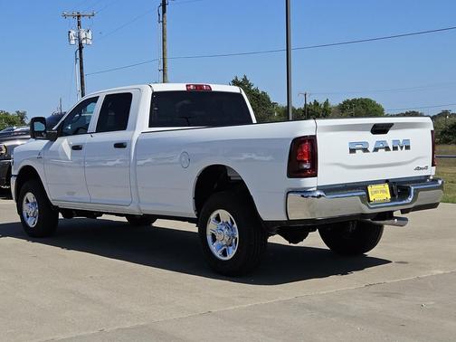 2026 RAM 2500 Tradesman Crew Cab 4x4 8' Box