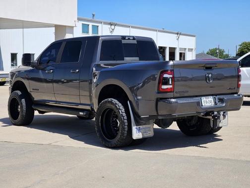 2024 RAM 3500 Laramie Mega Cab 4x4 6'4' Box