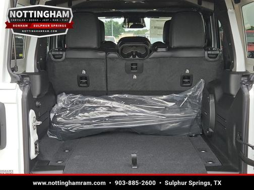 Bright White Clearcoat 2026 Jeep Wrangler Rubicon