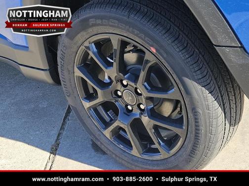 Hydro Blue Pearlcoat 2026 Jeep Compass Latitude