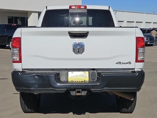 2020 RAM 2500 Tradesman Crew Cab 4X4 6'4' Box