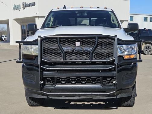 2020 RAM 2500 Tradesman Crew Cab 4X4 6'4' Box