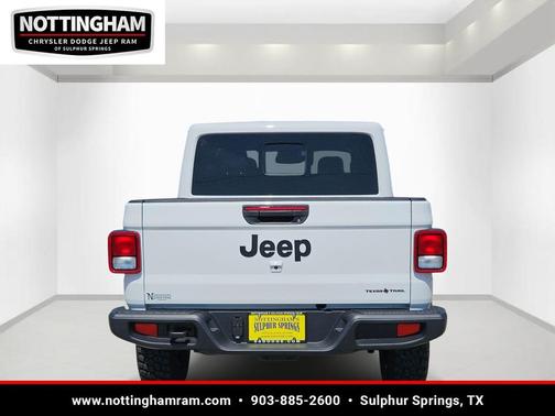 Bright White Clearcoat 2026 Jeep Gladiator Texas Trail 4x4