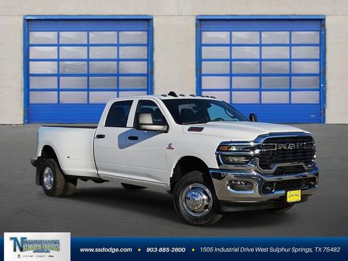 2026 RAM 3500 Tradesman Crew Cab 4x4 8' Box