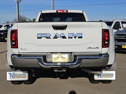 2026 RAM 3500 Tradesman Crew Cab 4x4 8' Box