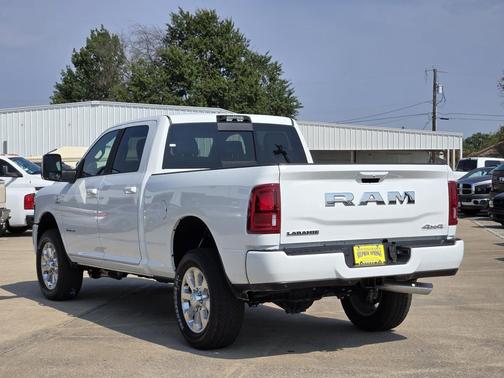 2026 RAM 2500 Laramie Crew Cab 4x4 6'4' Box