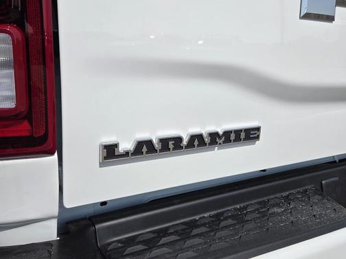 2026 RAM 2500 Laramie Crew Cab 4x4 6'4' Box