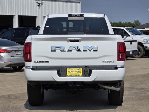 2026 RAM 2500 Laramie Crew Cab 4x4 6'4' Box