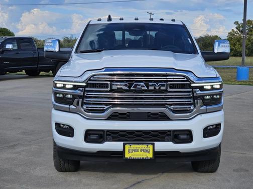 2026 RAM 2500 Laramie Mega Cab 4x4 6'4' Box