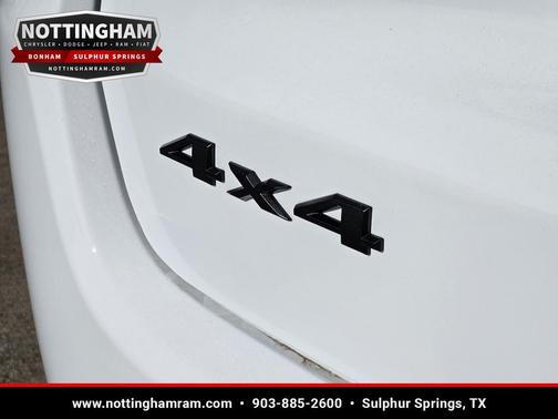 Bright White Clearcoat 2026 Jeep Compass Latitude