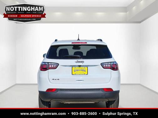 Bright White Clearcoat 2026 Jeep Compass Latitude