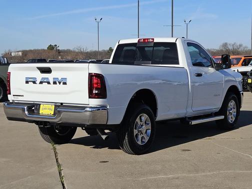 2025 RAM 2500 Big Horn Regular Cab 4x2 8' Box