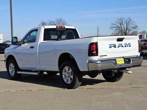 2025 RAM 2500 Big Horn Regular Cab 4x2 8' Box