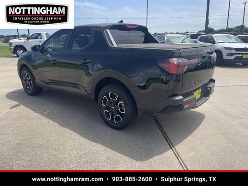 Phantom Black 2024 Hyundai SANTA CRUZ SEL