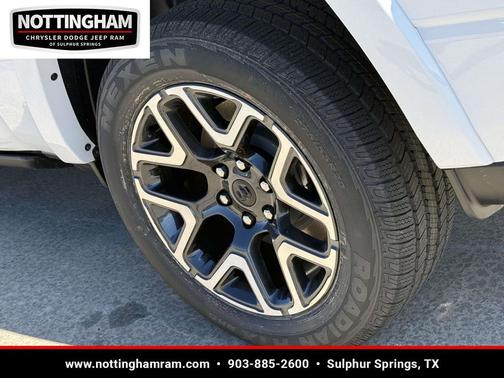Bright White Clearcoat 2026 RAM 1500 Laramie