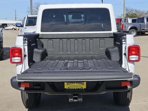 2026 Jeep Gladiator Sport S