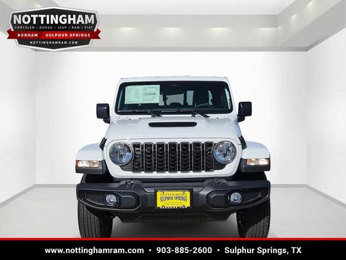 Bright White Clearcoat 2026 Jeep Gladiator Sport S