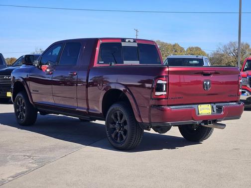 2021 RAM 3500 Limited Mega Cab 4x4 6'4' Box