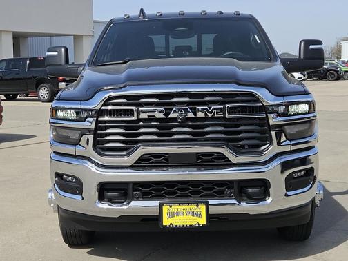 2026 RAM 3500 Tradesman Crew Cab 4x4 8' Box