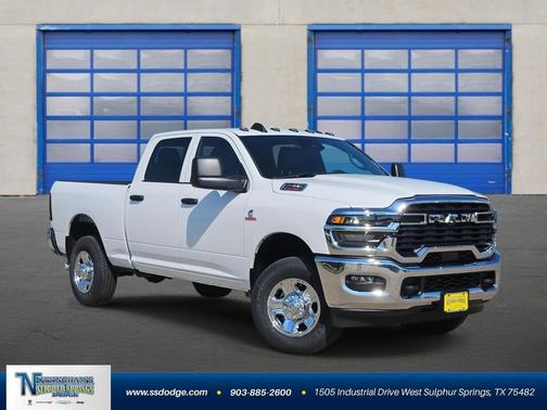 2026 RAM 2500 Tradesman Crew Cab 4x4 6'4' Box