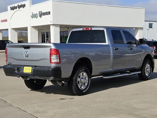 2022 RAM 2500 Tradesman Crew Cab 4x2 8' Box