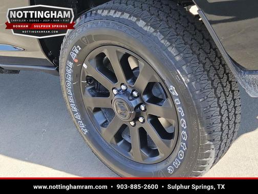 Diamond Black Crystal Pearlcoat 2026 RAM 2500 Laramie Crew Cab 4x4 6'4' Box