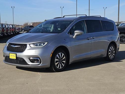 2021 Chrysler Pacifica Hybrid Touring L