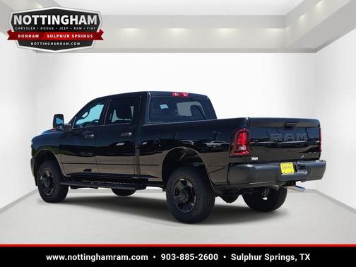 Diamond Black Crystal Pearlcoat 2026 RAM 2500 Tradesman Crew Cab 4x4 6'4' Box