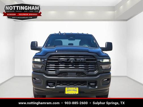 Diamond Black Crystal Pearlcoat 2026 RAM 2500 Tradesman Crew Cab 4x4 6'4' Box